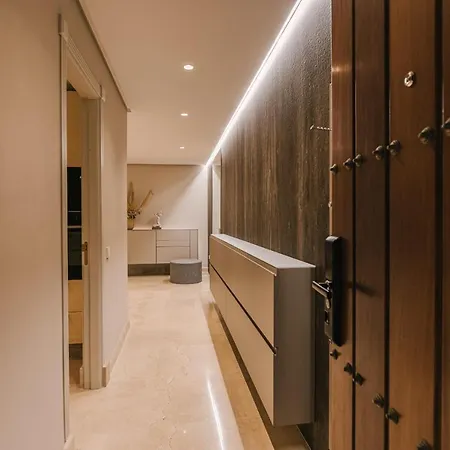 Luxury Sea Views Apartment