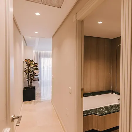 Luxury Sea Views *