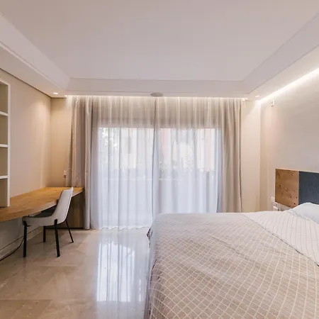 Luxury Sea Views Apartment *